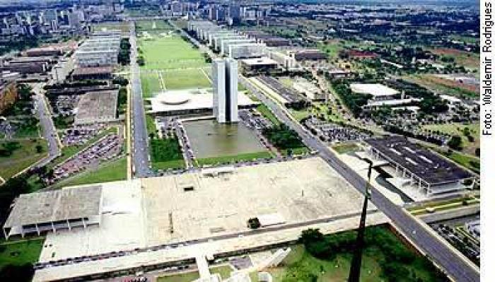 A fissura nos Poderes