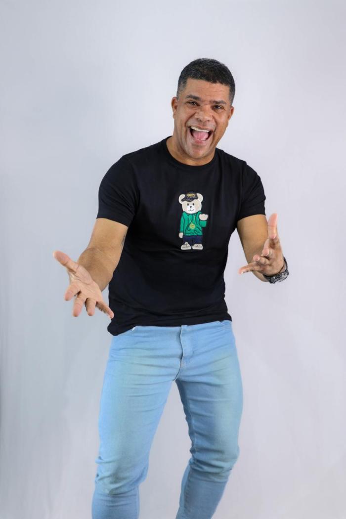 A Revolução da Alegria nas Ruas!