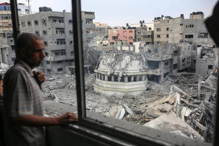 Guerra Sangrenta: Diplomacia ou Populismo