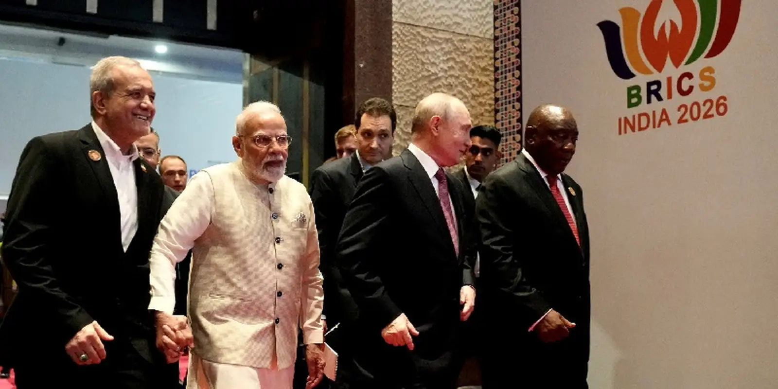 Com Irã e Emirados Árabes no bloco, Brics pede calma a Oriente Médio