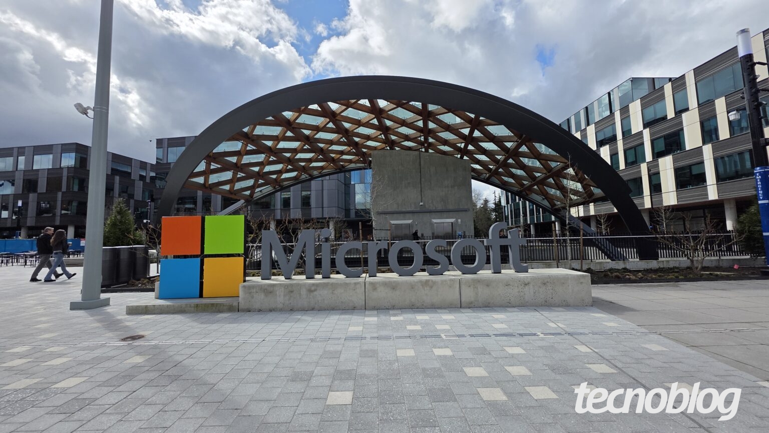 Microsoft anuncia regras para desenvolver uma IA “humanista”