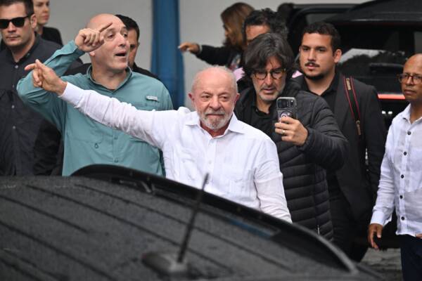 Lula vota em São Bernardo do Campo