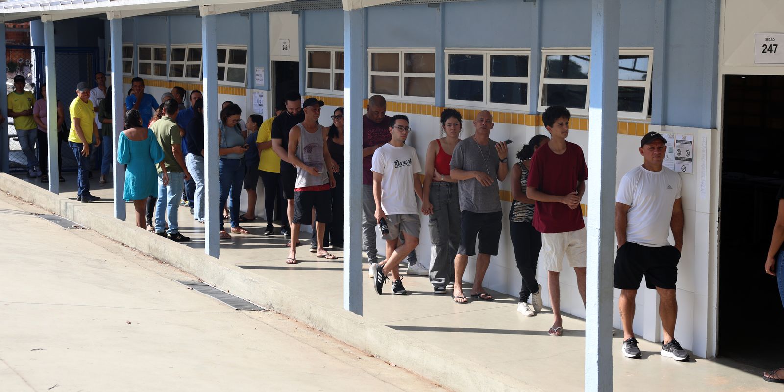 Zanin manda ampliar horário de votação até as 19h em todo o país