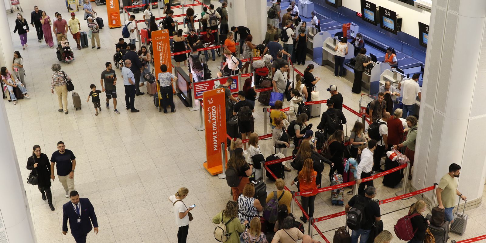 Cade investiga possível alinhamento de preços entre Latam e Gol