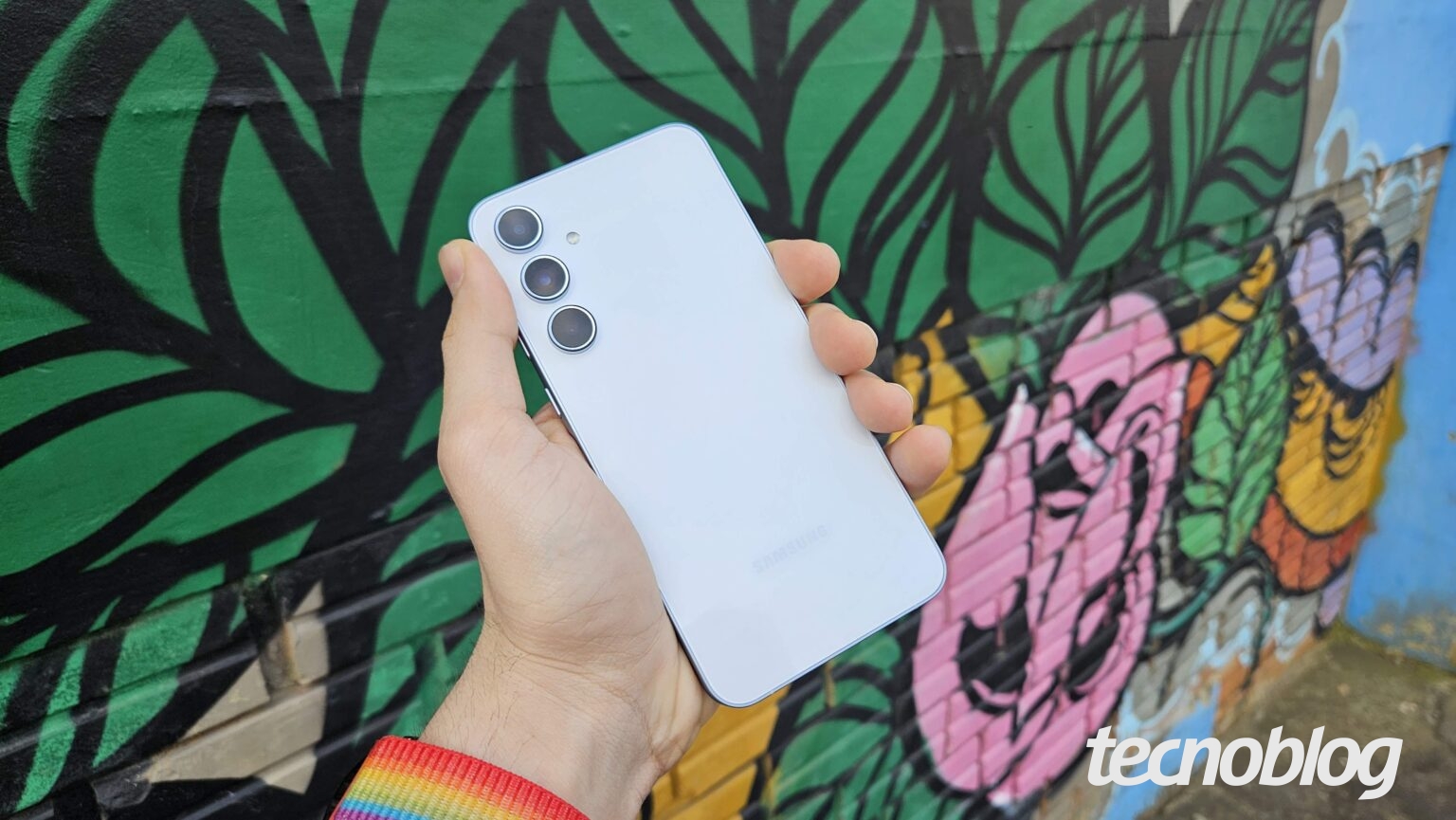 Galaxy A55 do Brasil recebe atualização da One UI