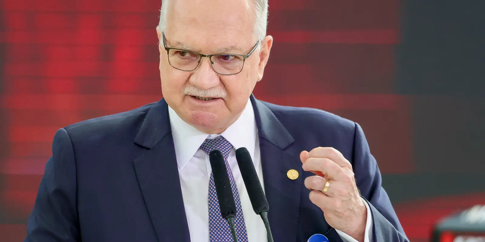 Fachin defende STF após Itália apontar parcialidade no caso Zambelli