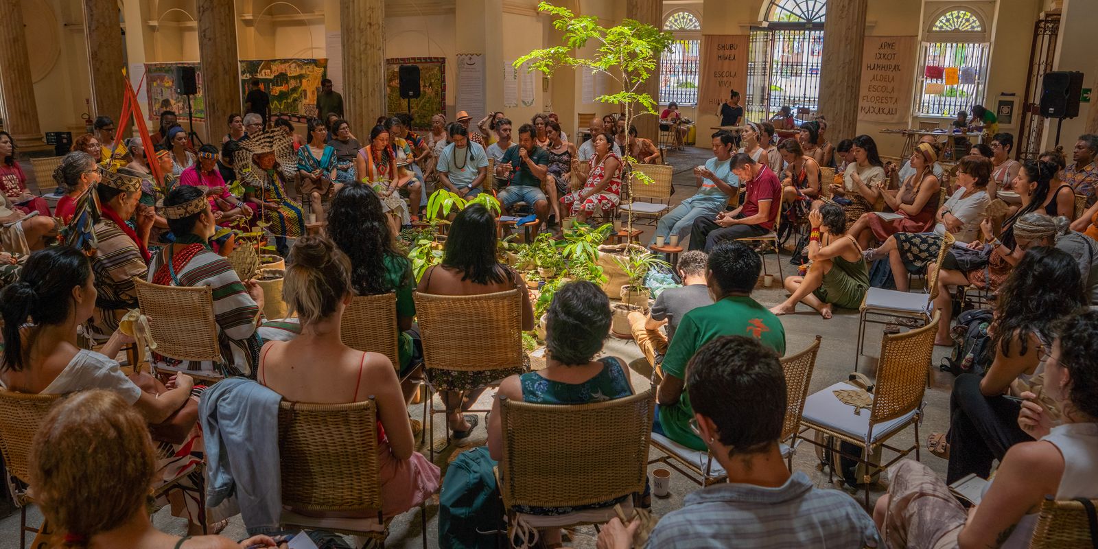 Mostra em SP celebra arte e modo de aprender indígenas