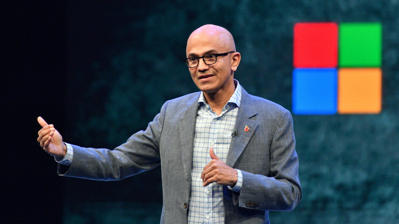 CEO da Microsoft diz que monopólios de IA são um problema