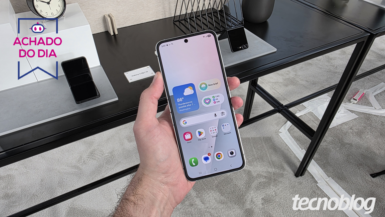 Galaxy Z Flip 7 FE entra em promoção para quem busca um celular dobrável