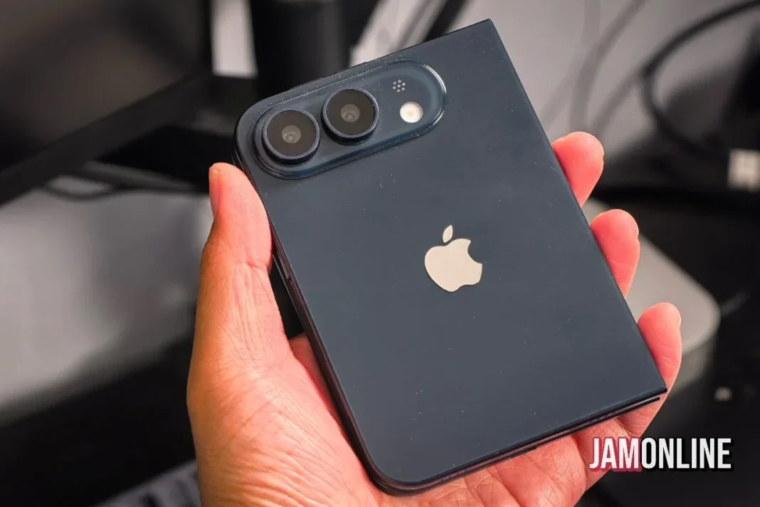 iPhone dobrável aparece em protótipo na cor preta