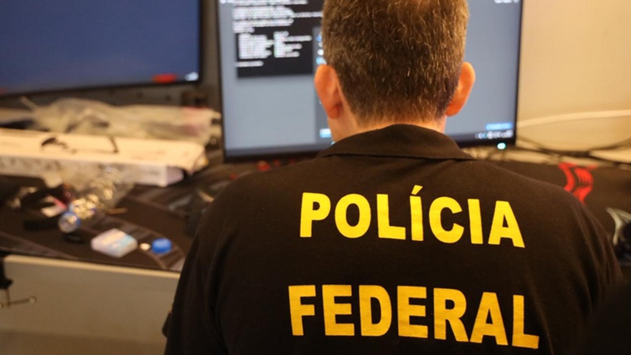PF deflagra operação contra anúncios falsos online que imitam o governo