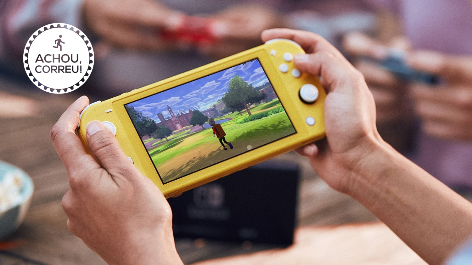 Nintendo Switch Lite despenca 38% com cupom do 7.7 durante as férias