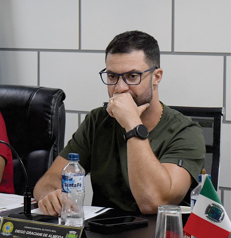 Vereador pede visita técnica após afundamento de rua em Porto Real