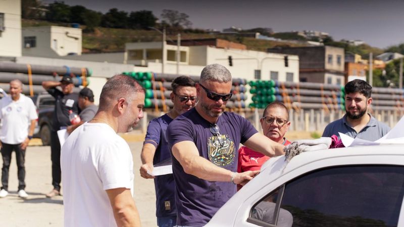 Rodrigo Drable participa de feira livre em Volta Redonda neste domingo