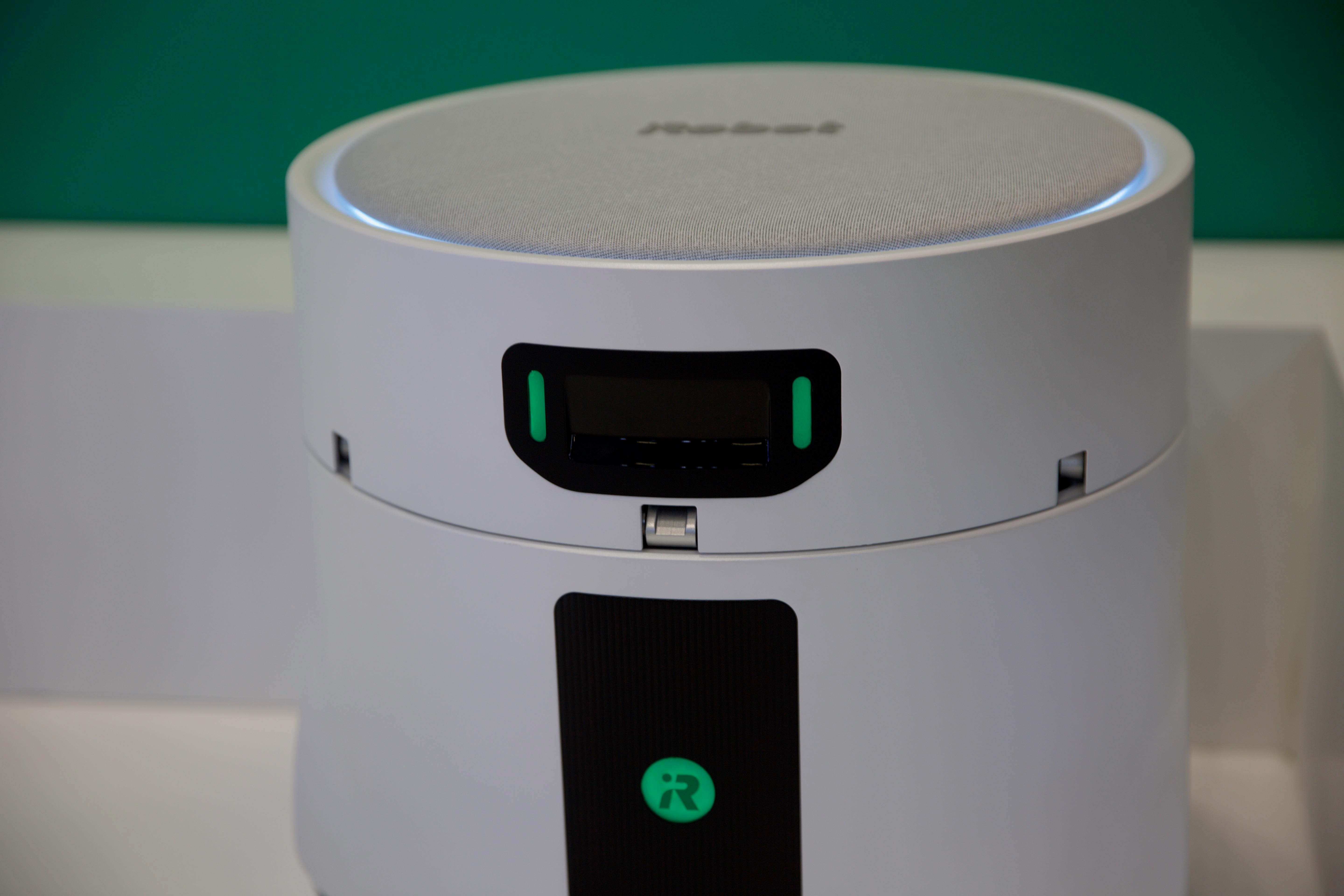 Novo aspirador robô da iRobot vale por dois (literalmente)
