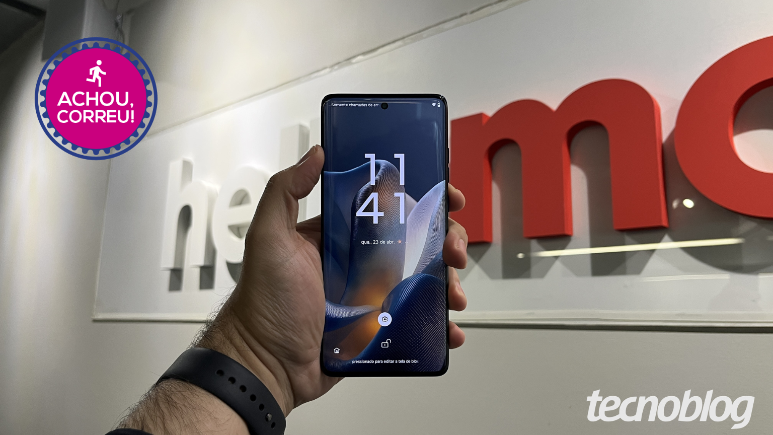 Motorola Edge 60 com 12 GB de RAM tem preço de intermediário com 49% OFF